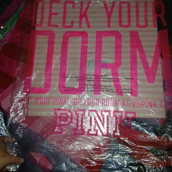 Victoria's Secret PINK Dorm Campus LOVE PINK Pillow NIP - Picture 4 of 4